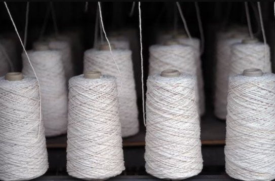 اهمیت رطوبت محیط در نگهداری نخ سرکیسه‌دوزی - کوک چهارم